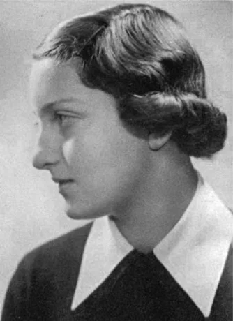 Hannah Senesh, family archive